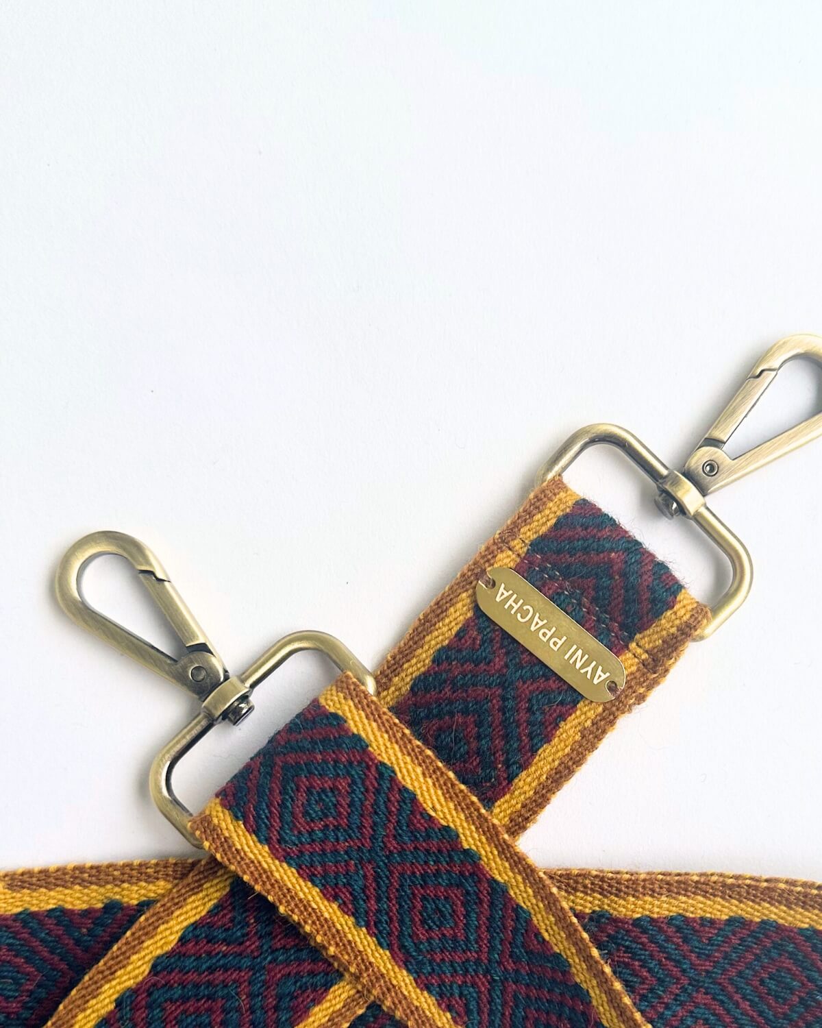 Shoulder strap dark checked