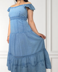 Off-the-shoulder Carmen dress - Katsura - Light blue