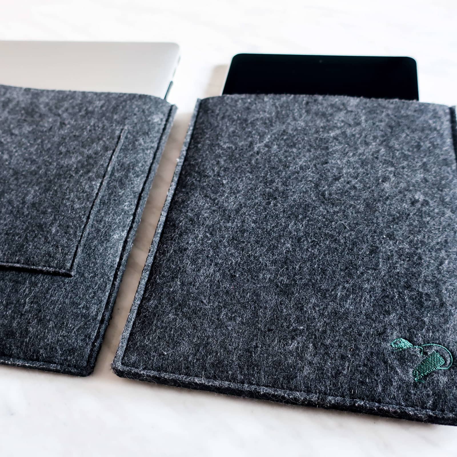 Felt cover for tablets Business - Dark Grey